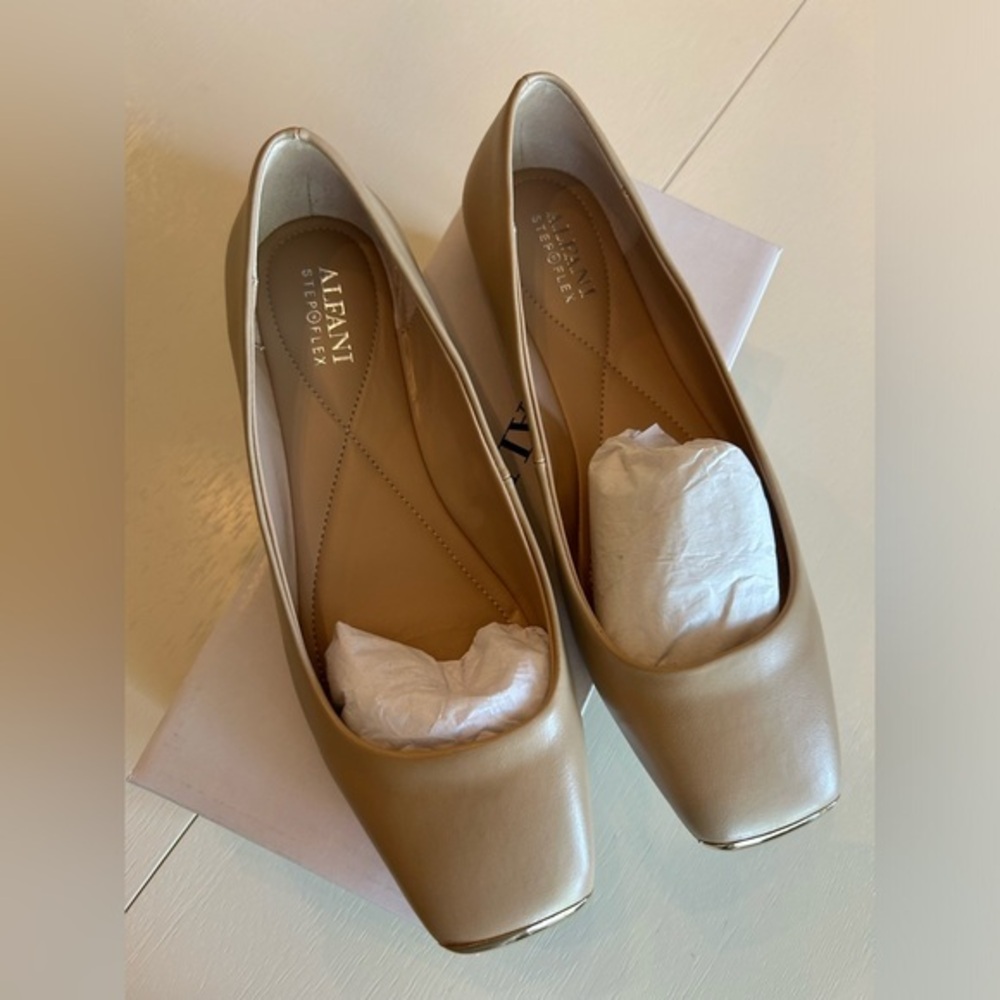 💥 New women Alfani flats size 7